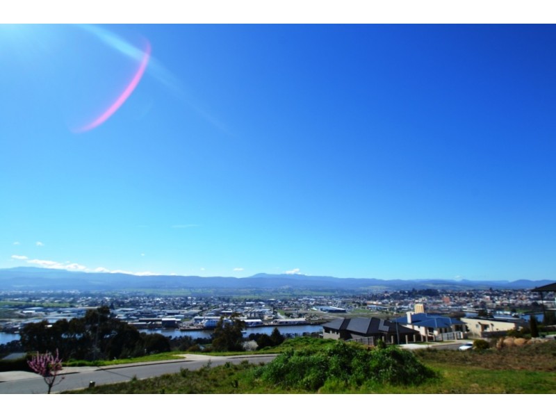 47 Floreat Crescent, Trevallyn TAS 7250