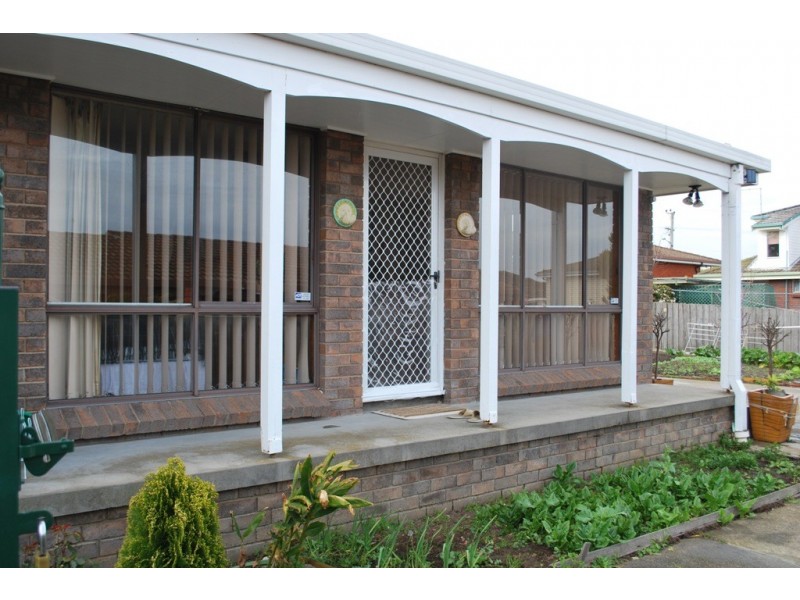 2/73 Franmaree Road, Newnham TAS 7248