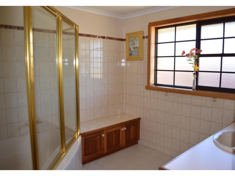 60 Cambridge Street, West Launceston TAS 7250