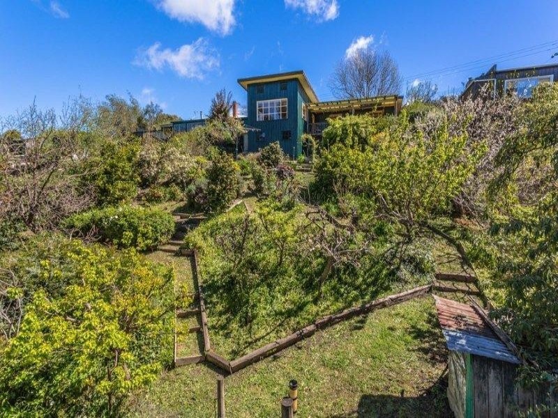 48 Flinders St, Beauty Point TAS 7270