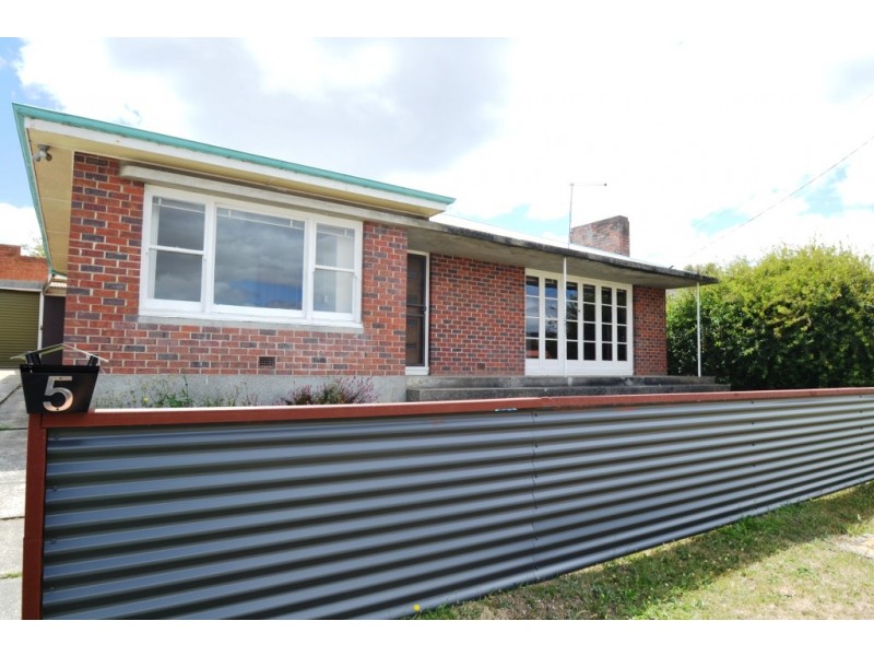 5 Hardinge Street, Newnham TAS 7248