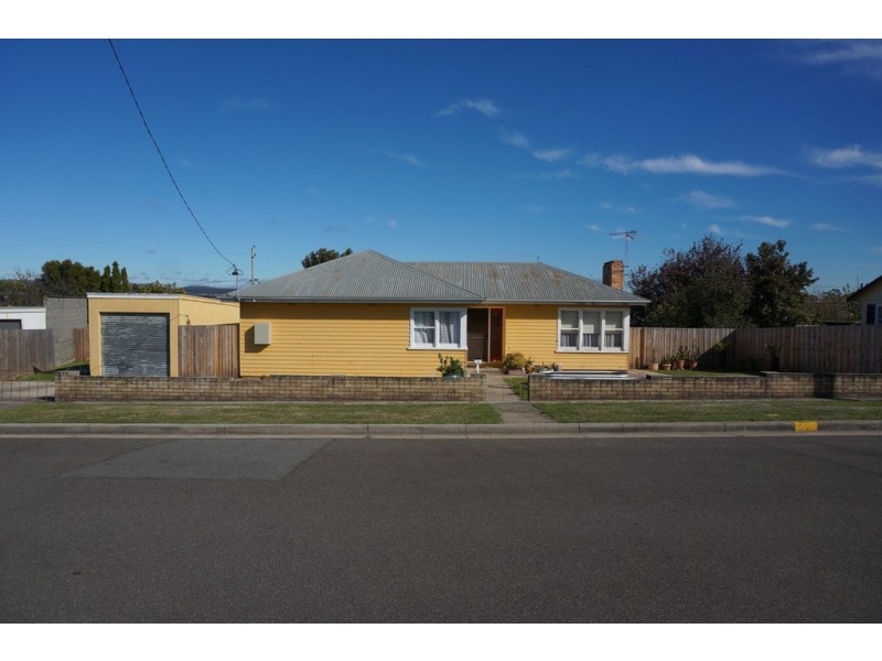 3 Sayer Street, Newnham TAS 7248