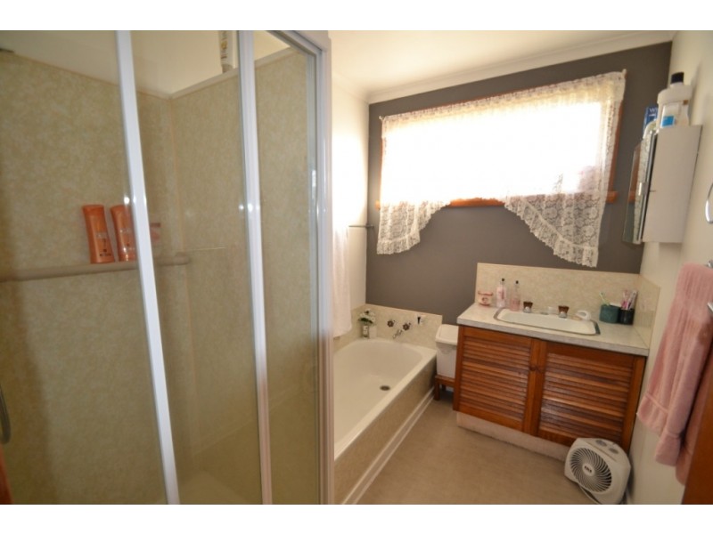 3 Rowland Crescent, Summerhill TAS 7250