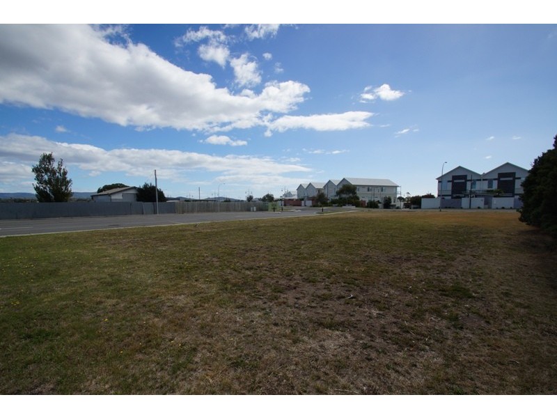 2 Adelaide Street, George Town TAS 7253
