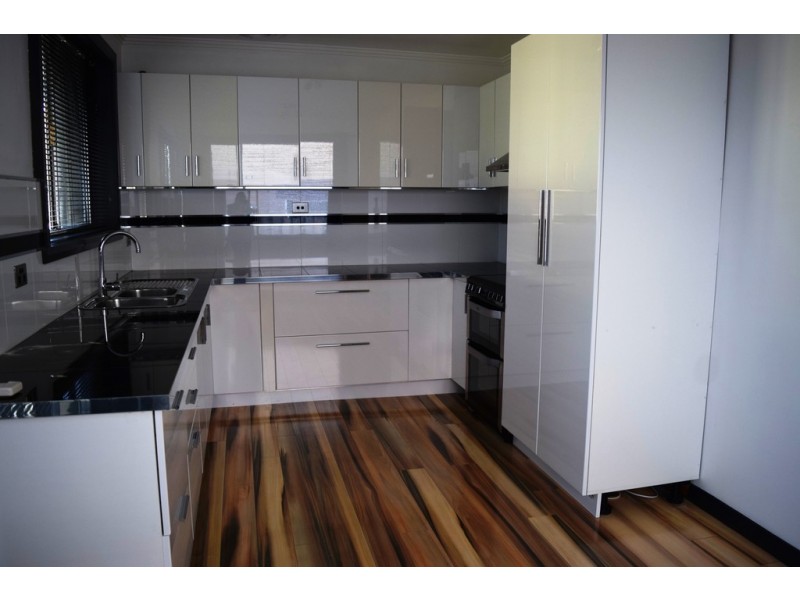10 Stephen Street, Newnham TAS 7248