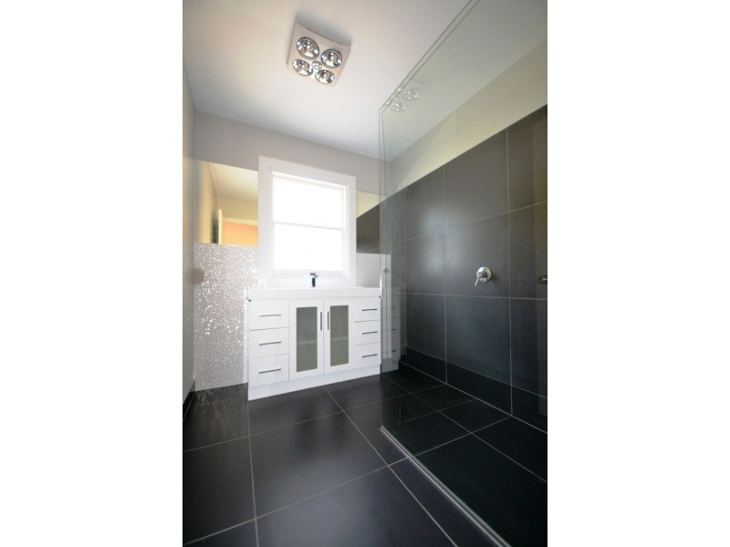 19 Leslie Street, South Launceston TAS 7249