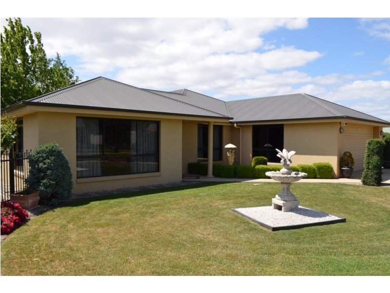 9 Landsborough Avenue, Newstead TAS 7250