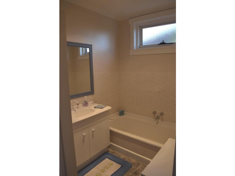 13 Crestview Court, Newnham TAS 7248