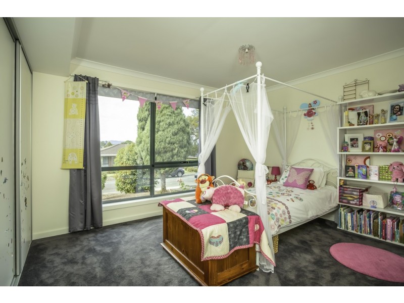 10 Benwerrin Crescent, Norwood TAS 7250