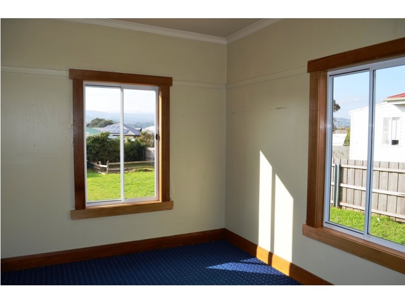 22 Rowan Avenue, Newstead TAS 7250