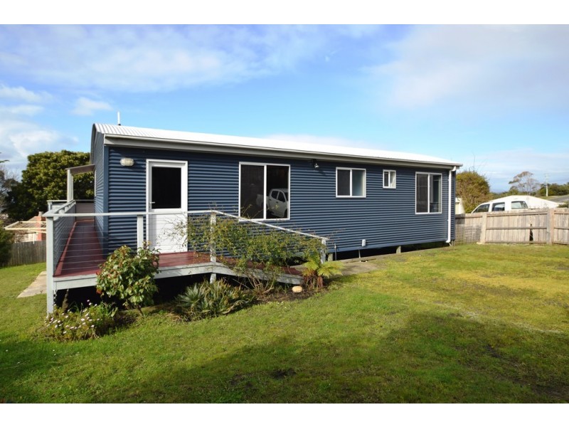 9 Barnett Crescent, Bridport TAS 7262