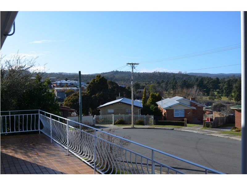 15 Crestview Court, Newnham TAS 7248