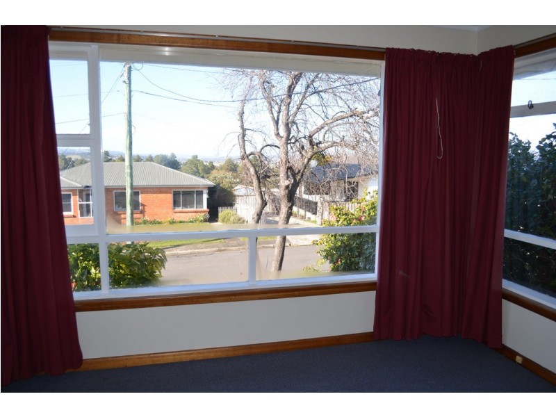 15 Crestview Court, Newnham TAS 7248