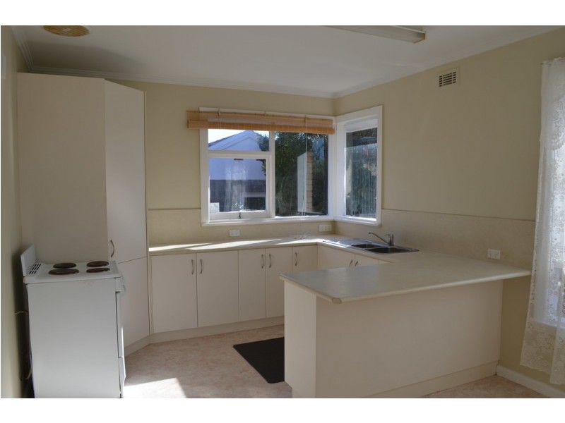 15 Crestview Court, Newnham TAS 7248