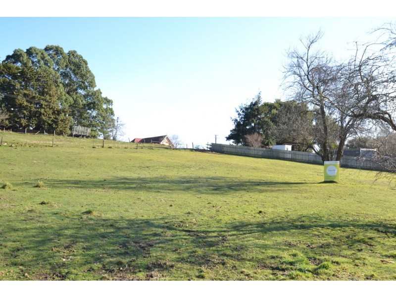 9 Frederick Street, Branxholm TAS 7261