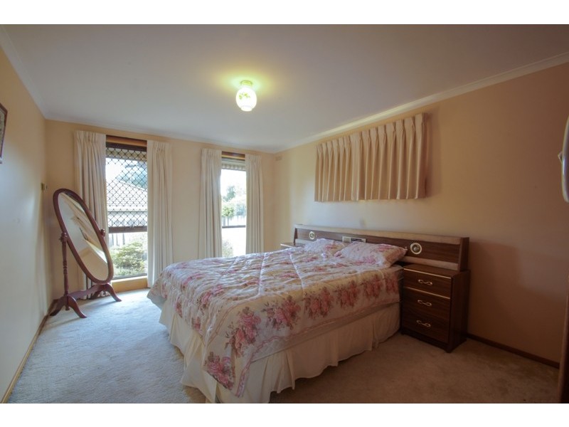 2/14 Country Club Avenue, Prospect Vale TAS 7250