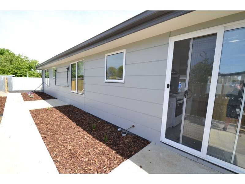 2/18 Monash Street, Mowbray TAS 7248