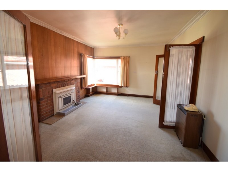 2 Tompsons Lane, Newnham TAS 7248