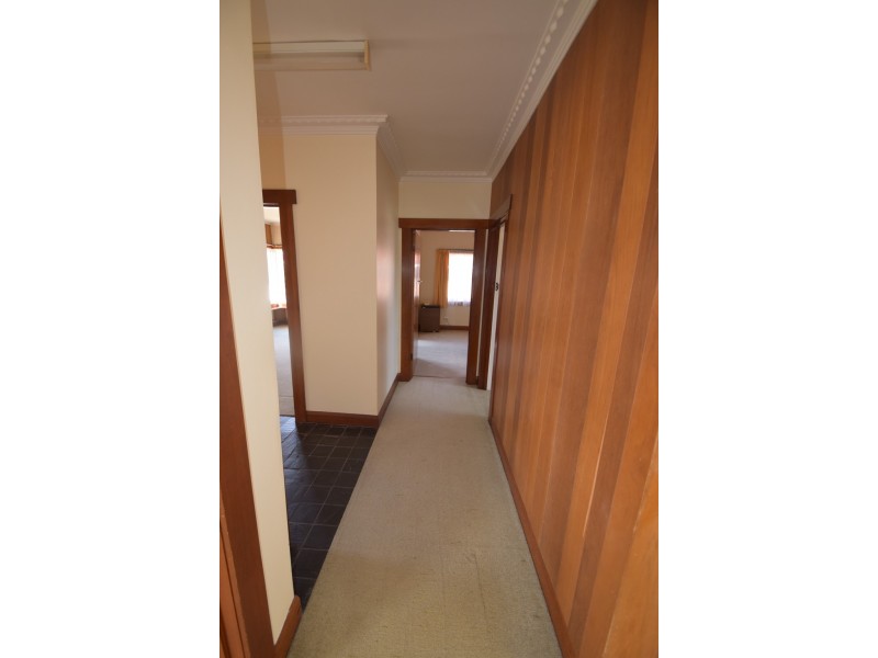 2 Tompsons Lane, Newnham TAS 7248