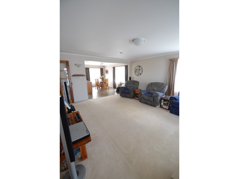 17 Charlton Street, Norwood TAS 7250