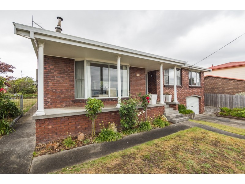 28 Julie crescent, Newnham TAS 7248