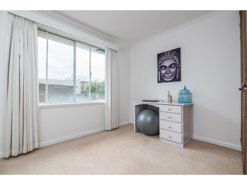 28 Julie crescent, Newnham TAS 7248