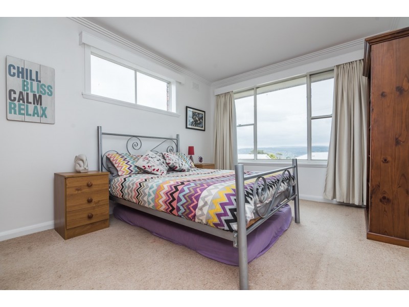 28 Julie crescent, Newnham TAS 7248