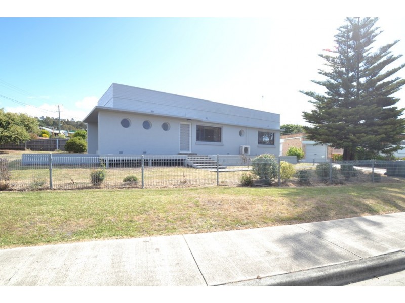 14 Freeland Crescent, Riverside TAS 7250