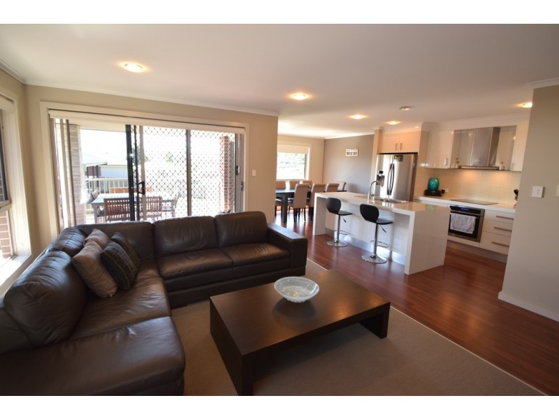 2/12 Assisi Avenue, Riverside TAS 7250