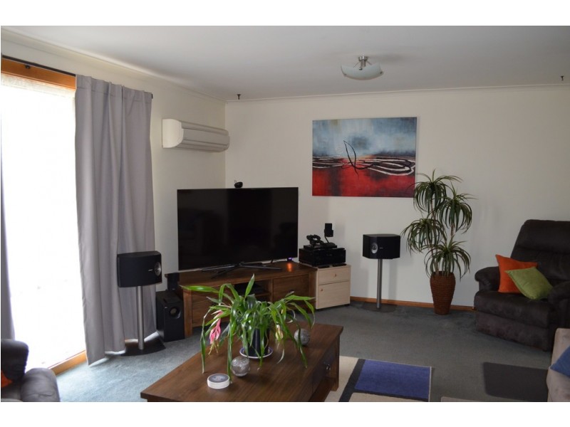 16 Station Road, St Leonards TAS 7250