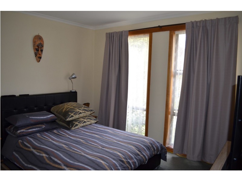 16 Station Road, St Leonards TAS 7250