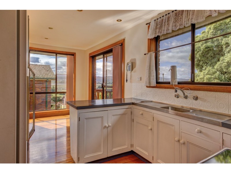 25 Andrea Place, Riverside TAS 7250