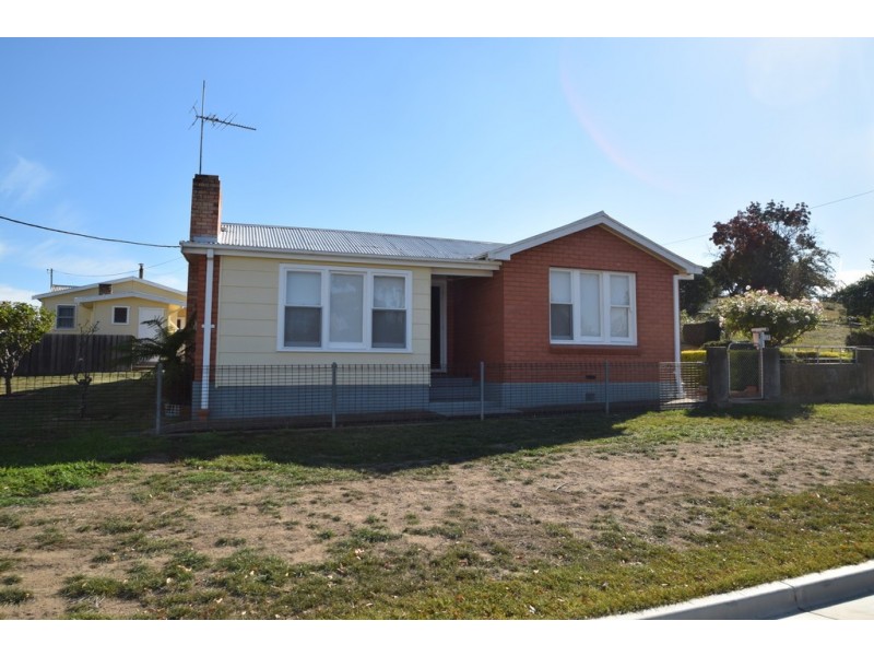 13 Glenelg Street, Campbell Town TAS 7210