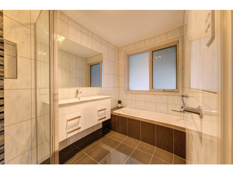 2/20 Fairway Crescent, Riverside TAS 7250