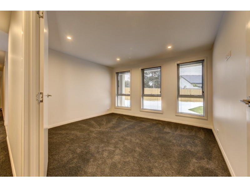 2/20 Fairway Crescent, Riverside TAS 7250