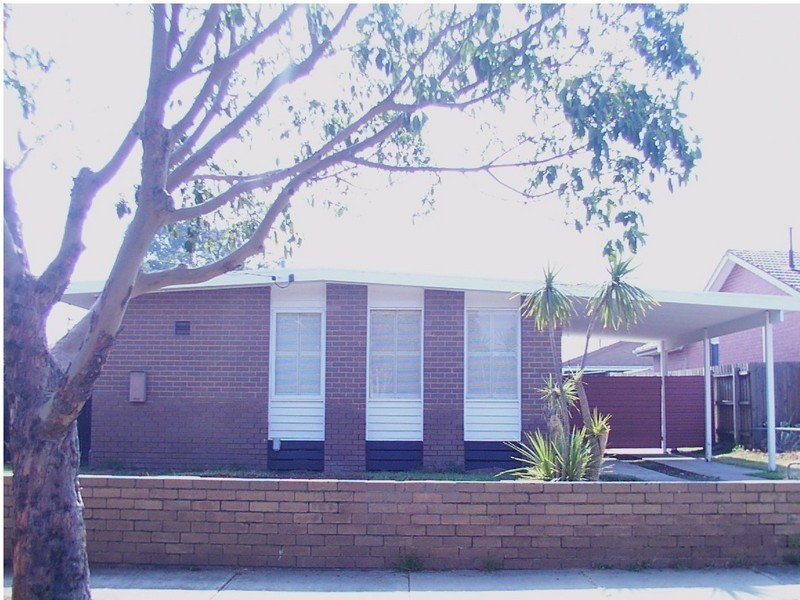 8 Bracknell Street, Keysborough VIC 3173