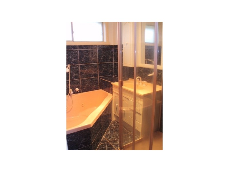 1 Sandy Court, Dandenong North VIC 3175