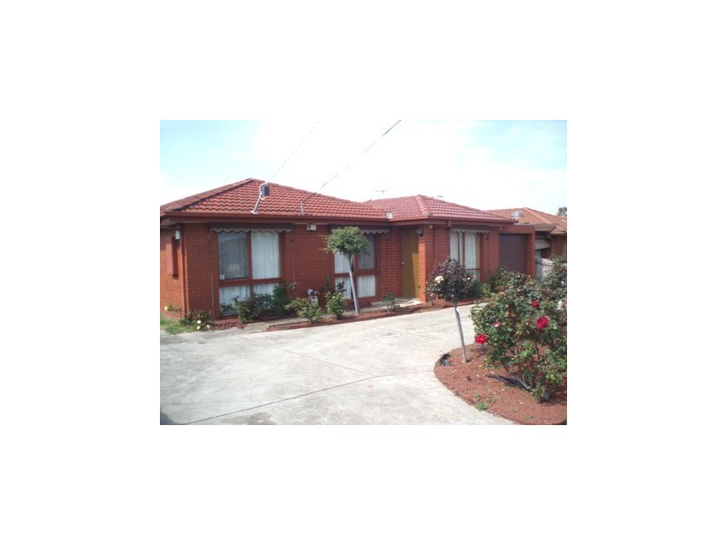 27 Chapel Road, Keysborough VIC 3173