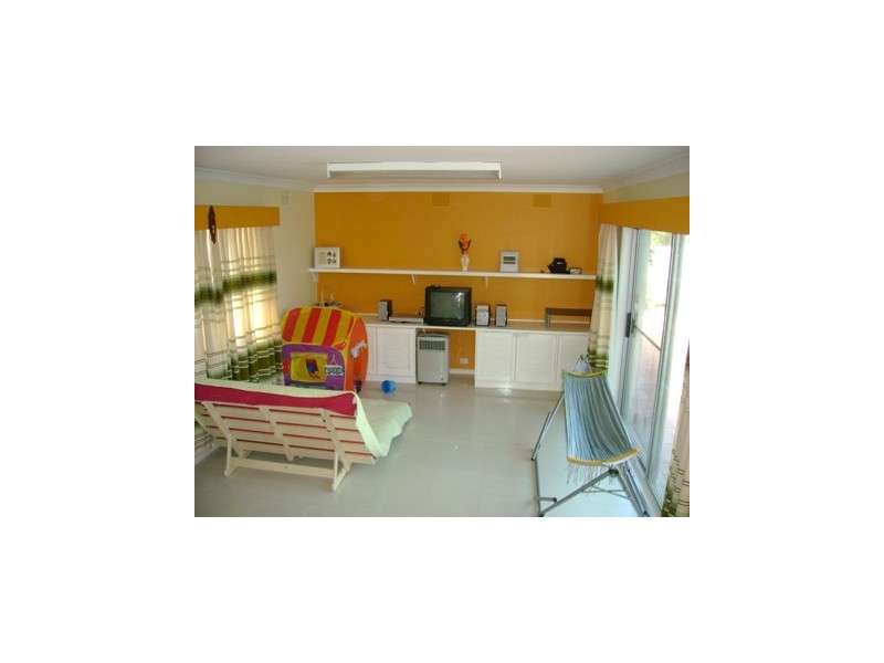 26 Glenwood Drive, Springvale South VIC 3172