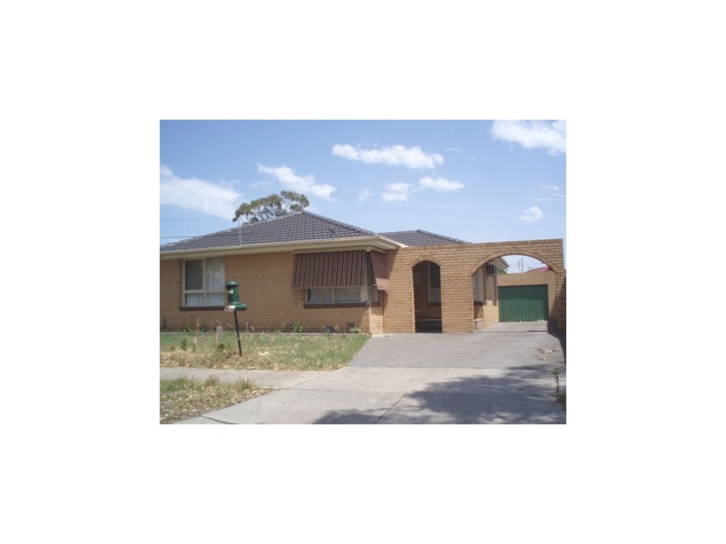 10 Nicholas Street, Keysborough VIC 3173