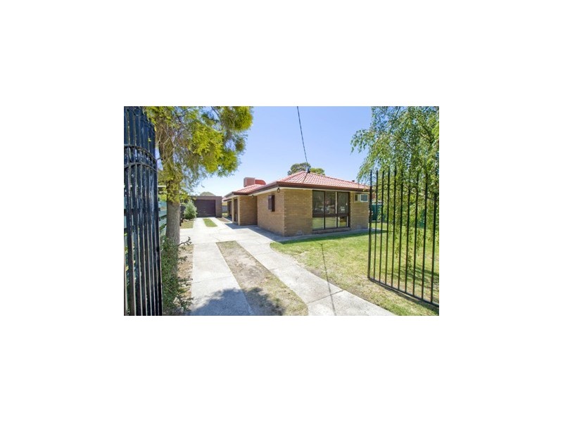1 Aspen Court, Springvale South VIC 3172