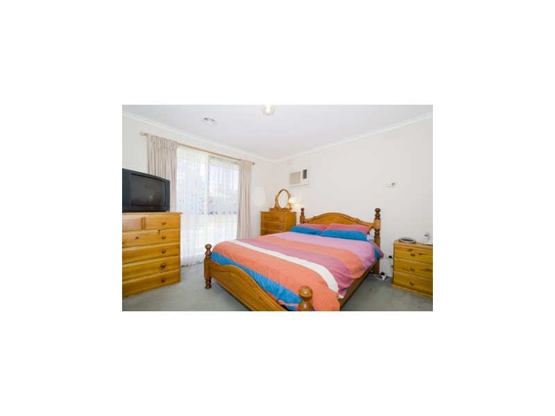 1 Aspen Court, Springvale South VIC 3172