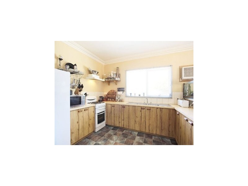 37 Ellt Crescent, Noble Park VIC 3174