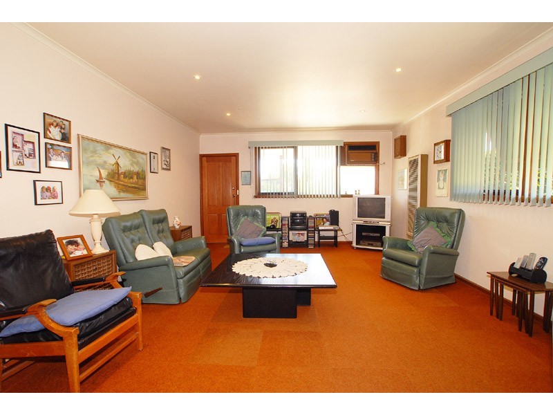 1 Rutherglen Street, Noble Park VIC 3174