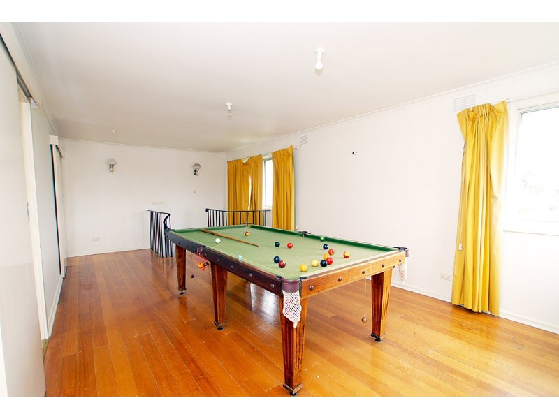 17 YARRAMAN ROAD, Noble Park VIC 3174