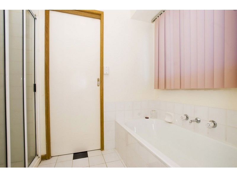 1B Ronald Avenue, Noble Park VIC 3174