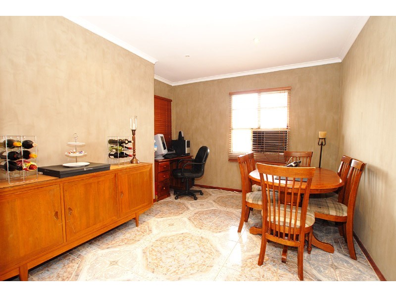 19 Chifley Crescent, Dandenong North VIC 3175