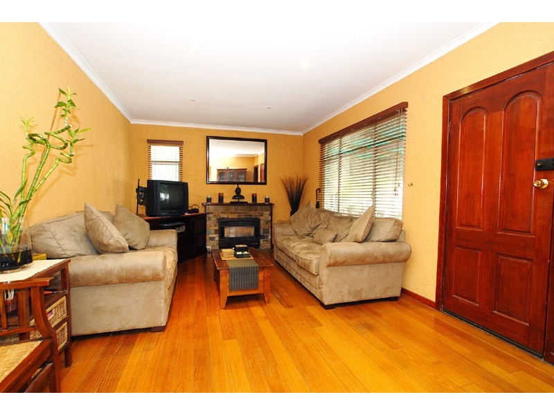 19 Chifley Crescent, Dandenong North VIC 3175