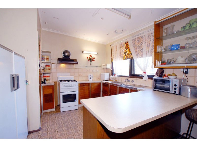 13 Koval Court, Springvale South VIC 3172