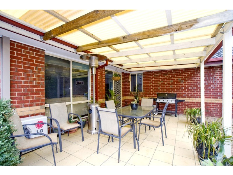 18 Domain Drive, Berwick VIC 3806